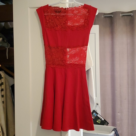 Bebe Lace cut out dress - Picture 1 of 2